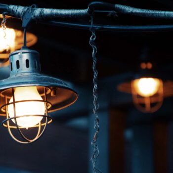 Industrial string lights